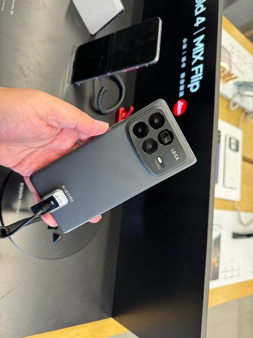 红米k70耳机孔在哪