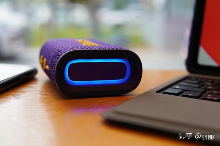纽曼k32蓝牙音响使用方法