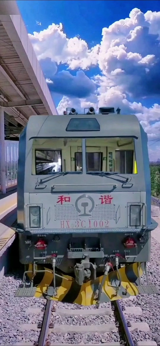 奔腾的富贵号车头