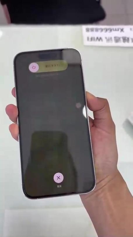 手机卡机了亮屏动不了,重启也不行怎么办