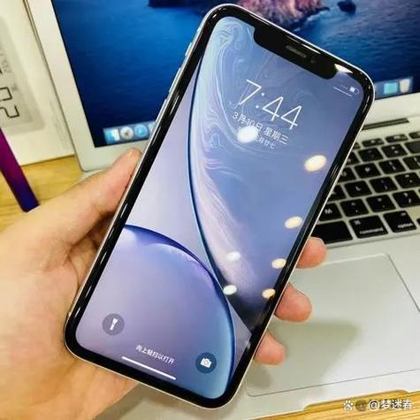 iPhone发行时间图标