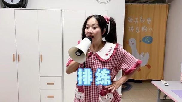 小韩和肚肚瓜瓜的日常生活