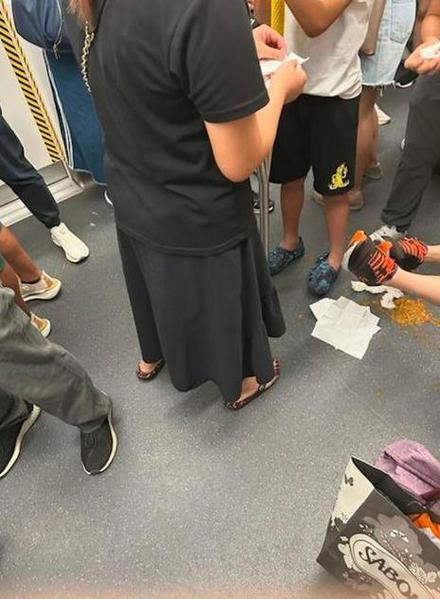 情侣尴尬后怎么找话题
