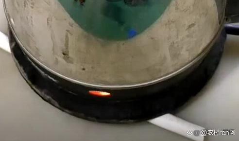 热水壶灯亮不加热是什么原因缩略图