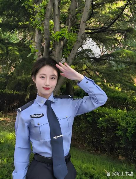 为什么女生当警察好