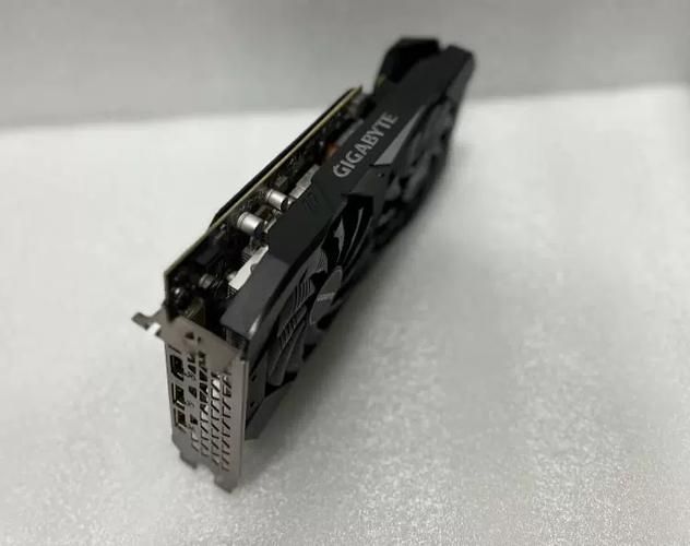 显卡风扇拆卸图解截图