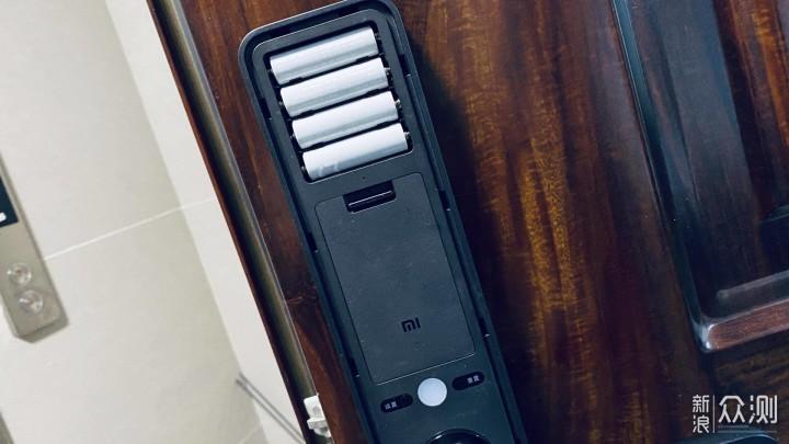 小米指纹锁充电