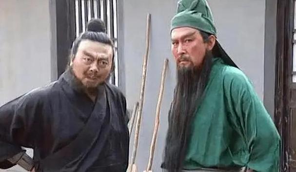 王小贱vs关羽