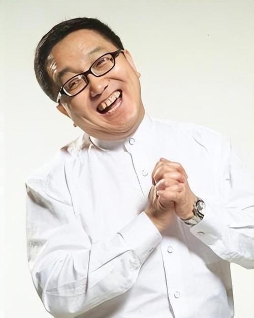形象代言人句号的照片