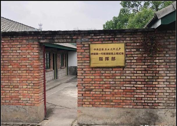 三根线蓝色褐色黄绿缩略图
