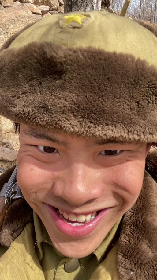 小昕同学