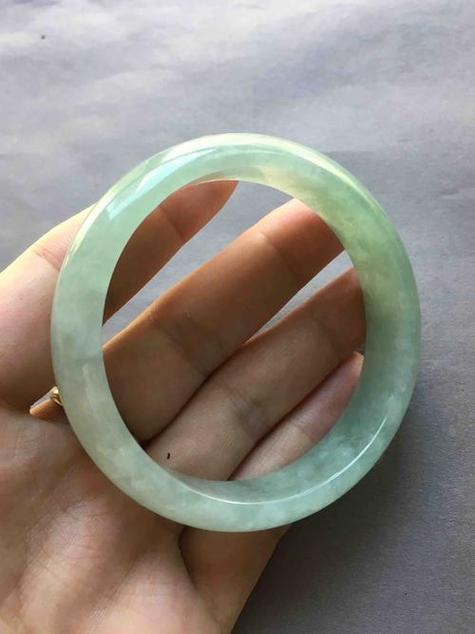 翡翠手镯棉絮多怎么养才能透