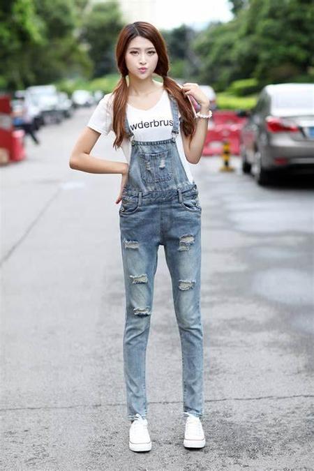 zv衣服是什么档次的牌子
