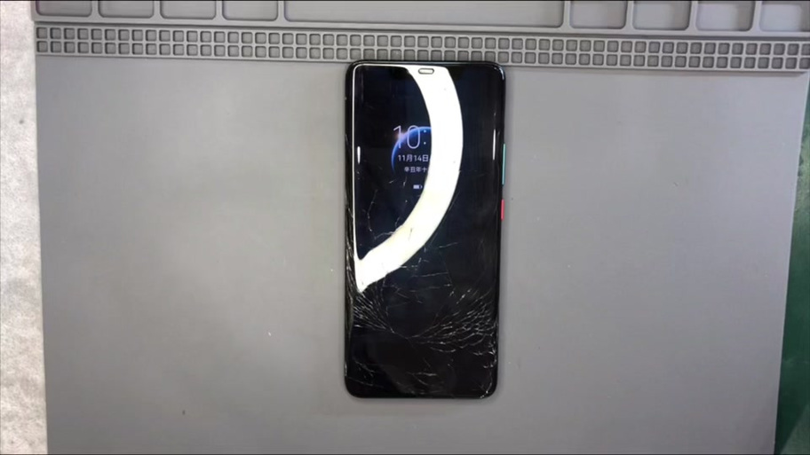 华为mate30pro闪屏