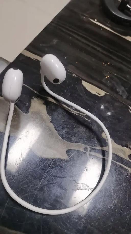 蓝牙耳机带后自己的声音