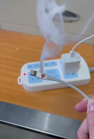 ipad充电烧坏了图标