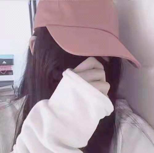 女生遮脸图片真实