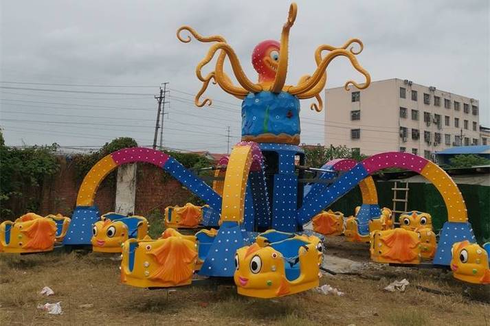 游乐场章鱼转