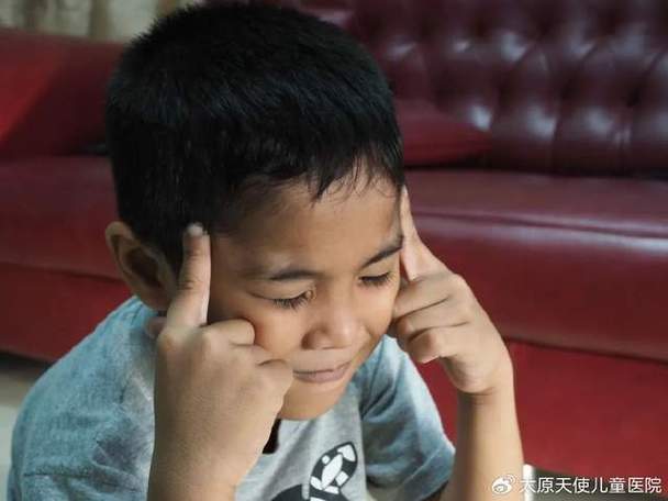 多动症摇头视频