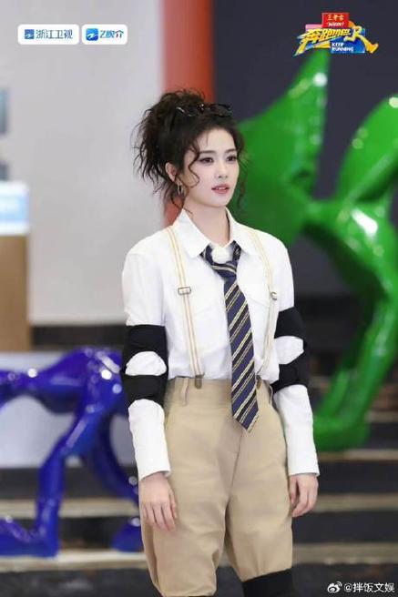 白鹿时代少年团有多亲密