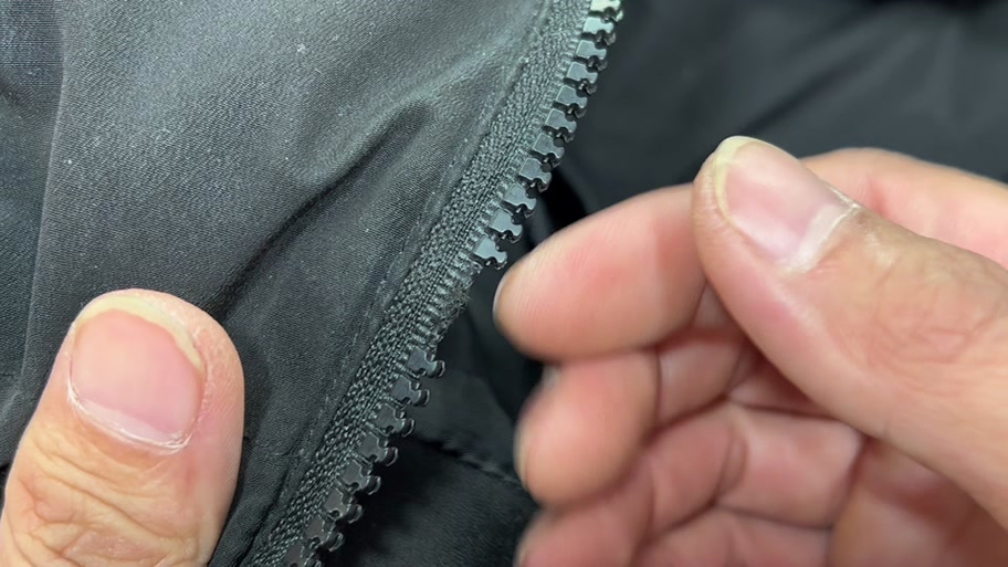 羽绒服拉链坏了换整条