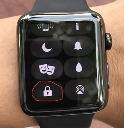 iwatch放下手腕不黑屏