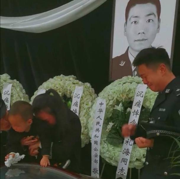 李奇生同志逝世