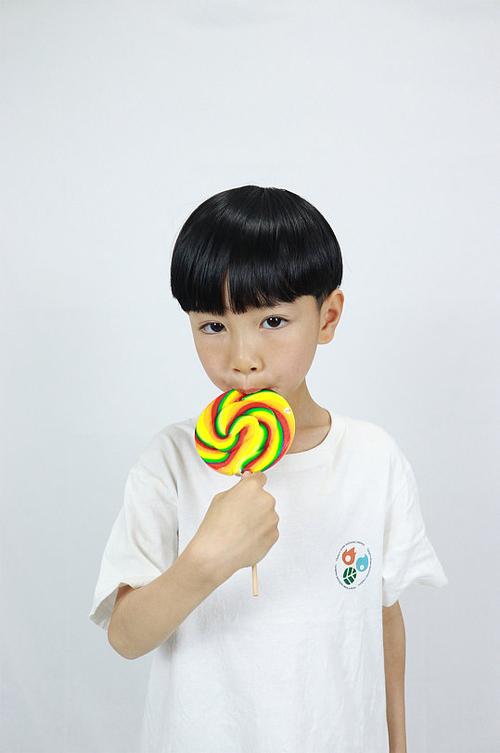 小孩多大可以吃棒棒糖