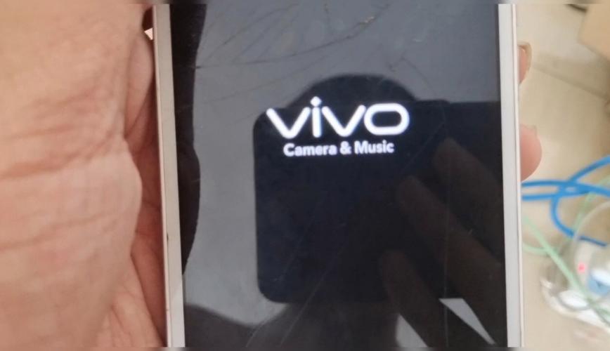 vivo手机开机一直优化