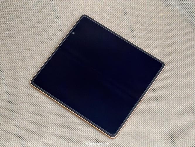 荣耀magicv6折痕实测