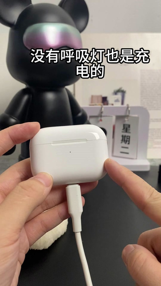 蓝牙耳机充不进电红灯亮一下就灭