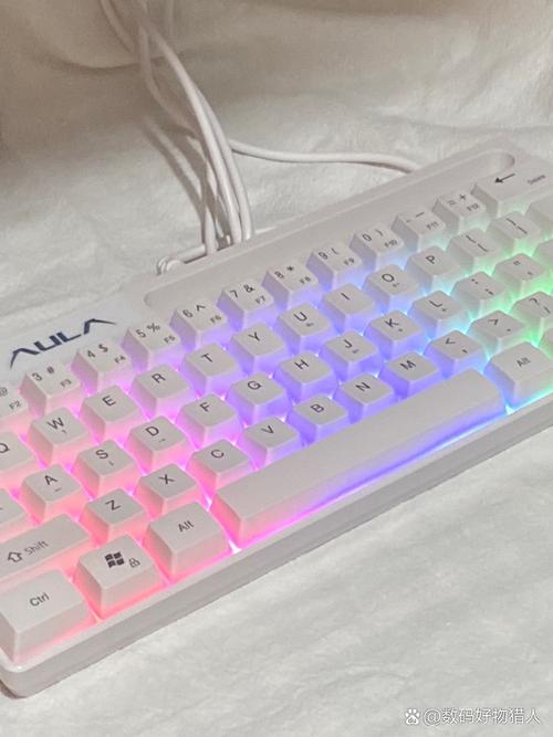 电脑键盘灯不亮,键盘没反应怎么办