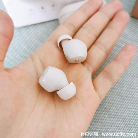 漫步者有心联名蓝牙耳机