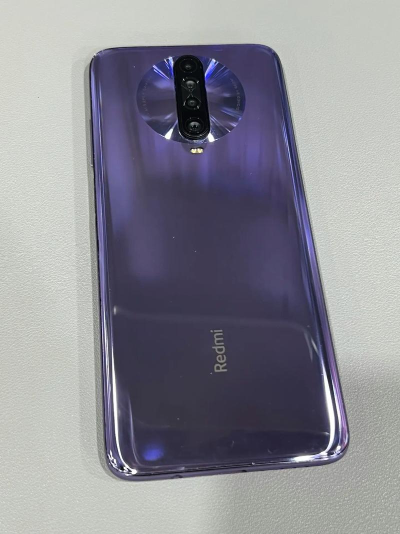红米k30紫玉幻境男生能用吗