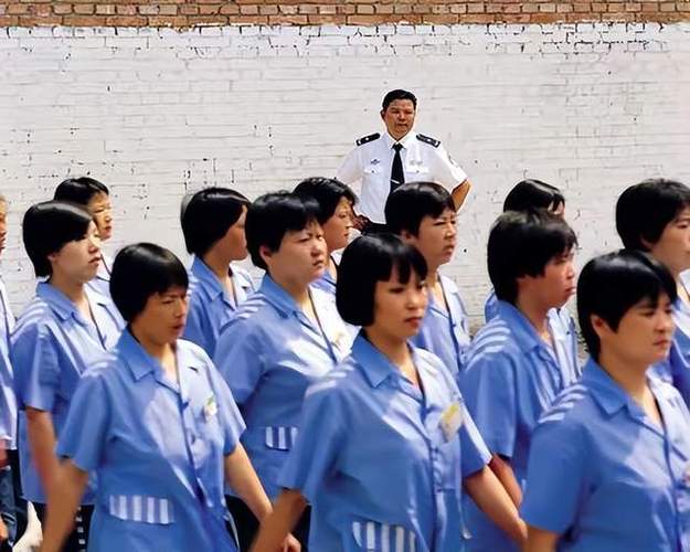 女子监狱工作好吗