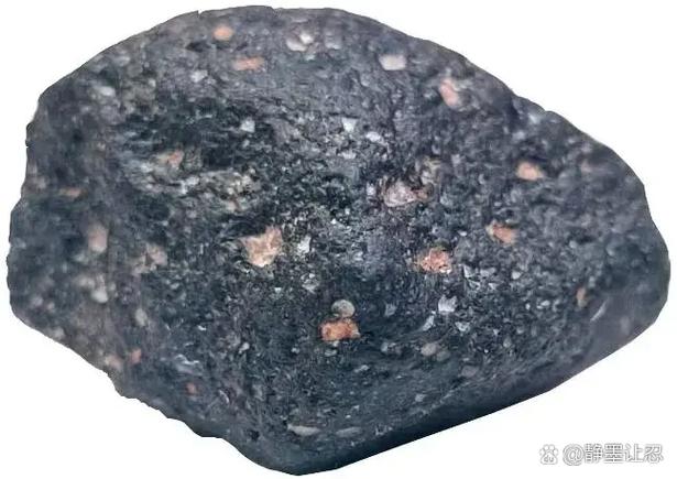 四合院:捡到陨石我竟成了废品站小说
