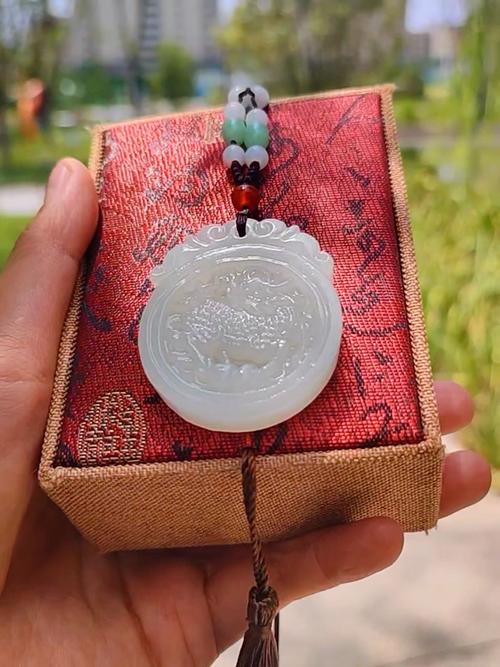 麒麟戴哪个手比较好