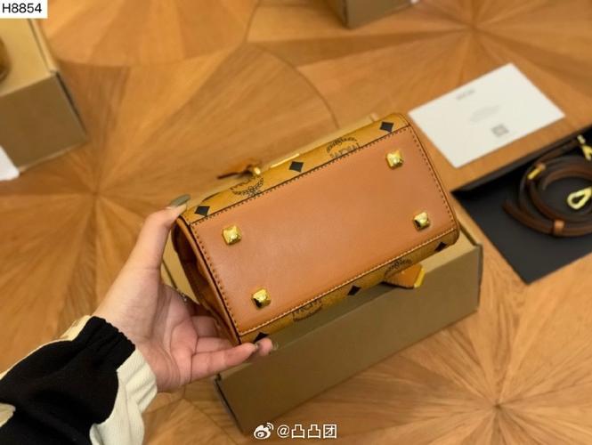 MCM凯莉包几把钥匙