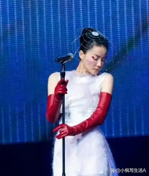 王菲演唱《今生啊多相见》
