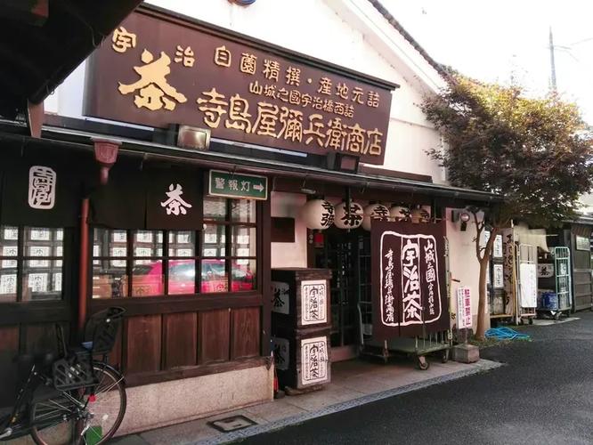 带着妹妹去香江做馄饨店小说的最新