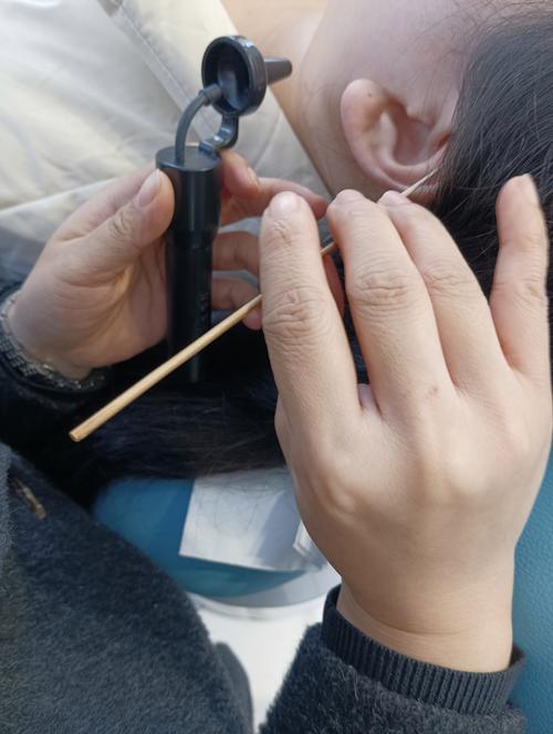 耳机内部线断了怎么接