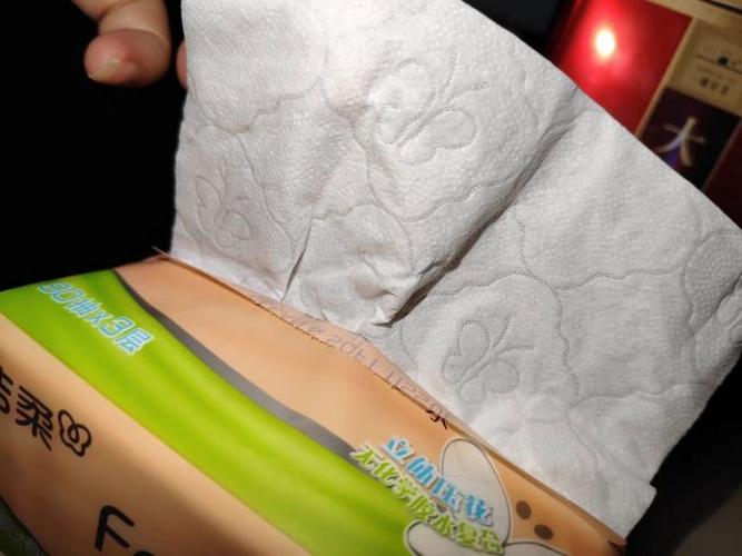用抽纸擦脸有危害嘛