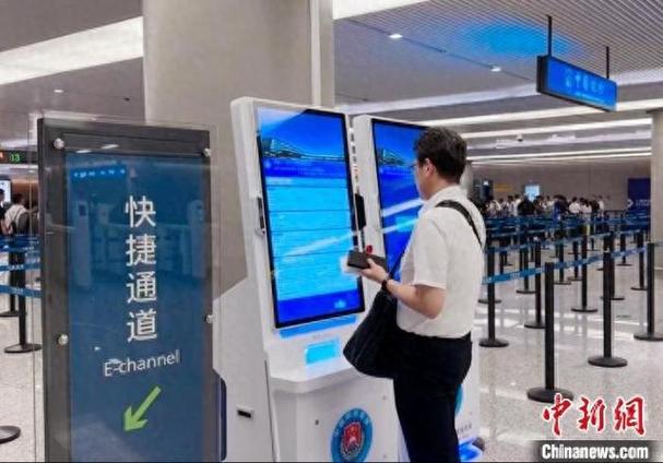 坐飞机上入境登记表怎么填