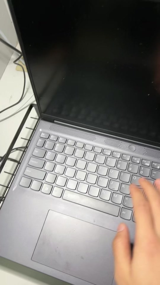 拯救者盖子上的灯怎么关