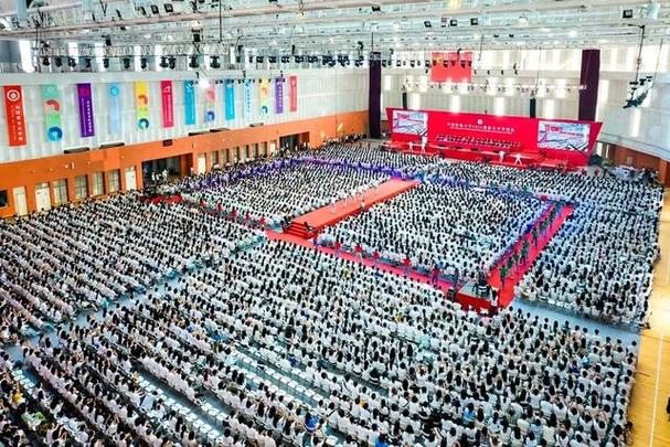 李升科中国传媒大学是校长吗