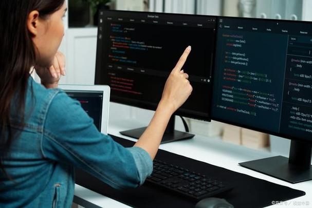 vscode是编译器吗
