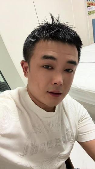 靓仔和叼毛什么意思缩略图