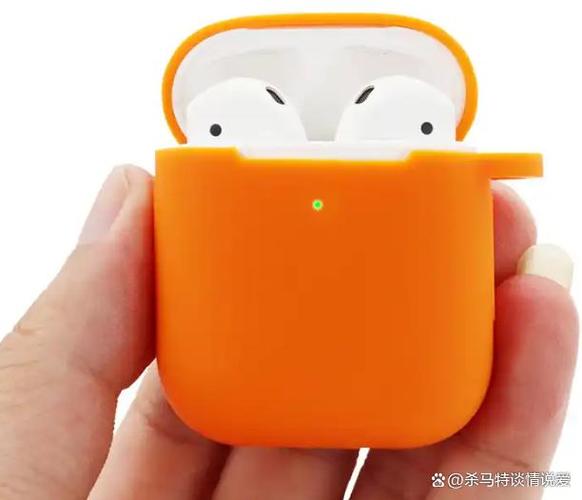 苹果耳机闪烁橙色的灯什么意思