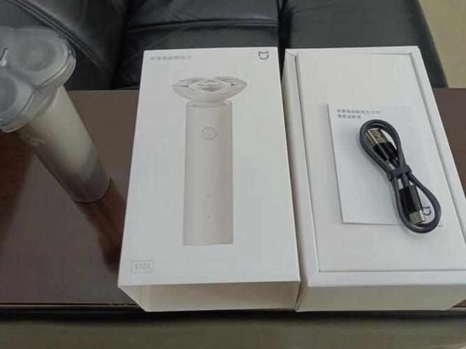 小米s101剃须刀两个灯闪烁
