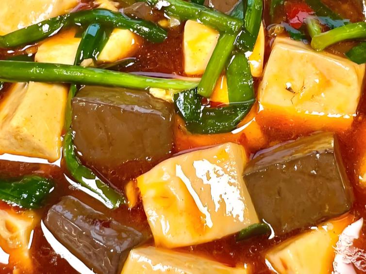 鸭血用什么洗才能洗掉?